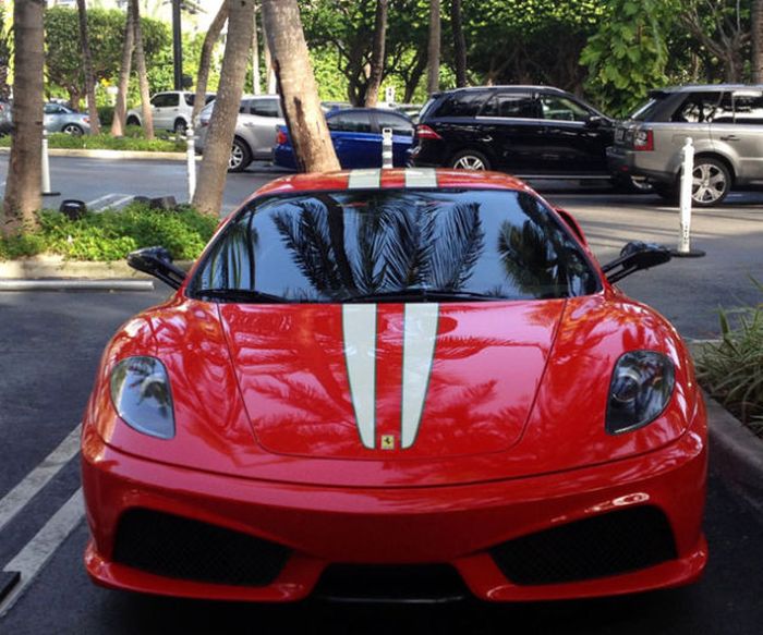   Ferrari 430 Scuderia     300   