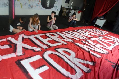  FEMEN   -  
