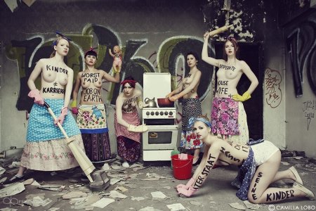  FEMEN     